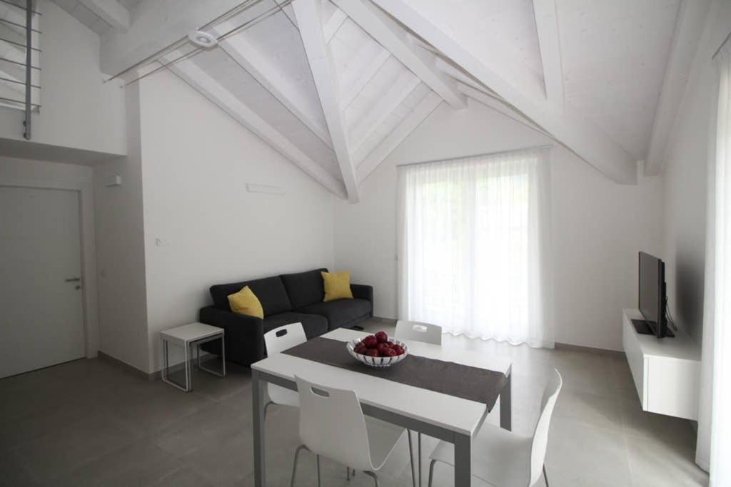 La Mansarda Di Rossella Apartment Pieve Di Ledro Exterior photo