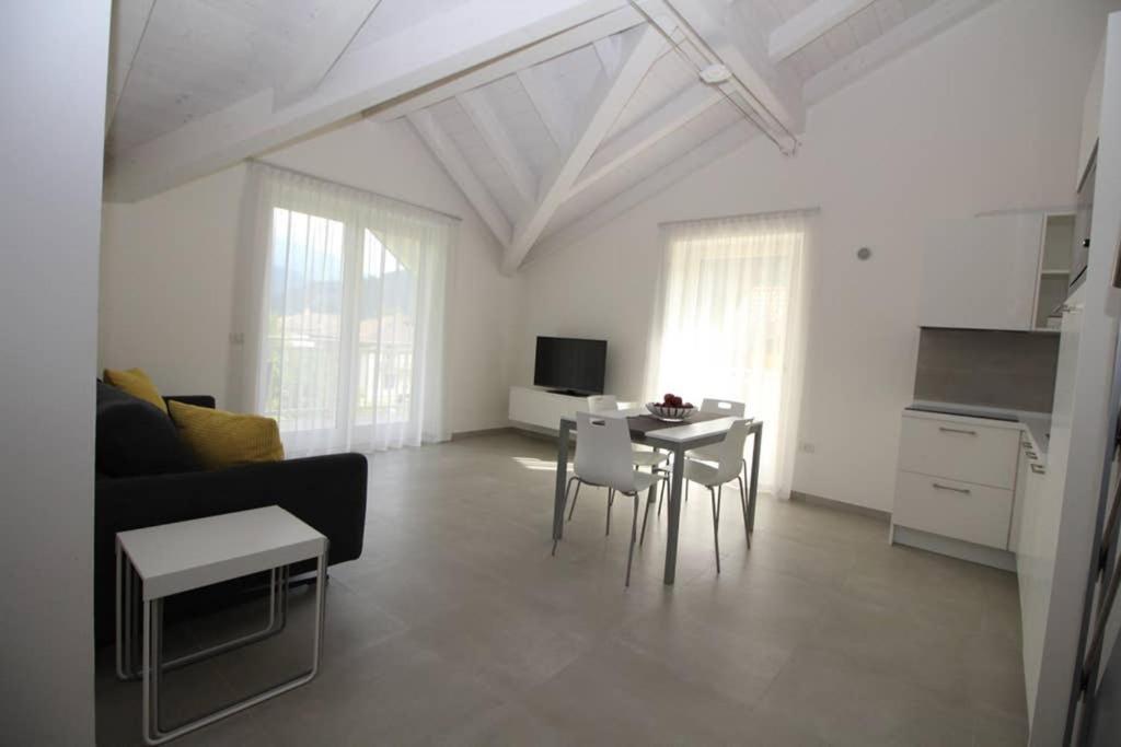 La Mansarda Di Rossella Apartment Pieve Di Ledro Exterior photo