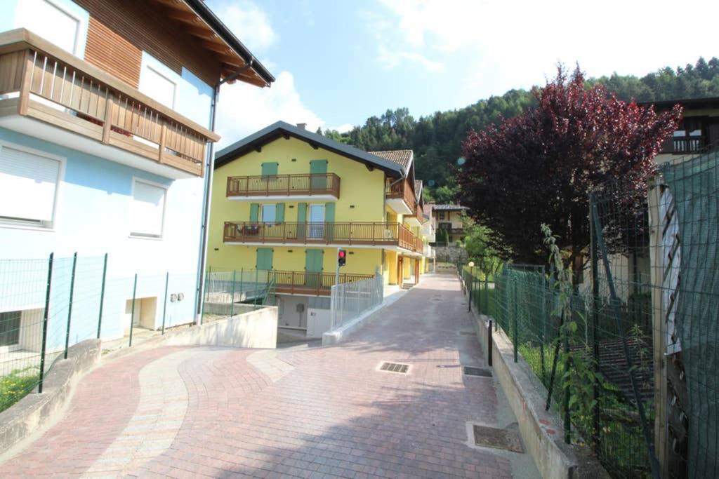 La Mansarda Di Rossella Apartment Pieve Di Ledro Exterior photo